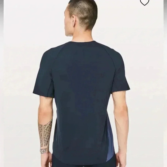 Lululemon Blue Focal Point Short Sleeve - Picture 2 of 9